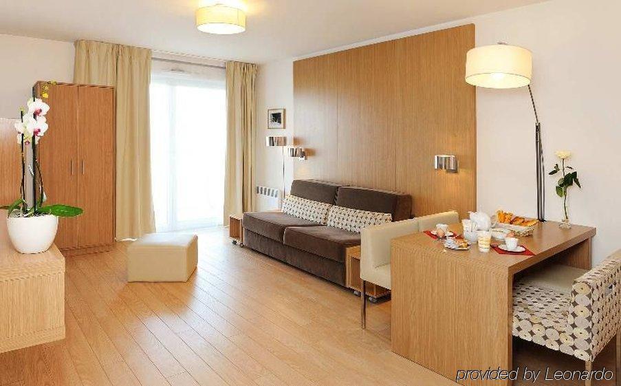 Residhome Carrieres La Defense Szoba fotó